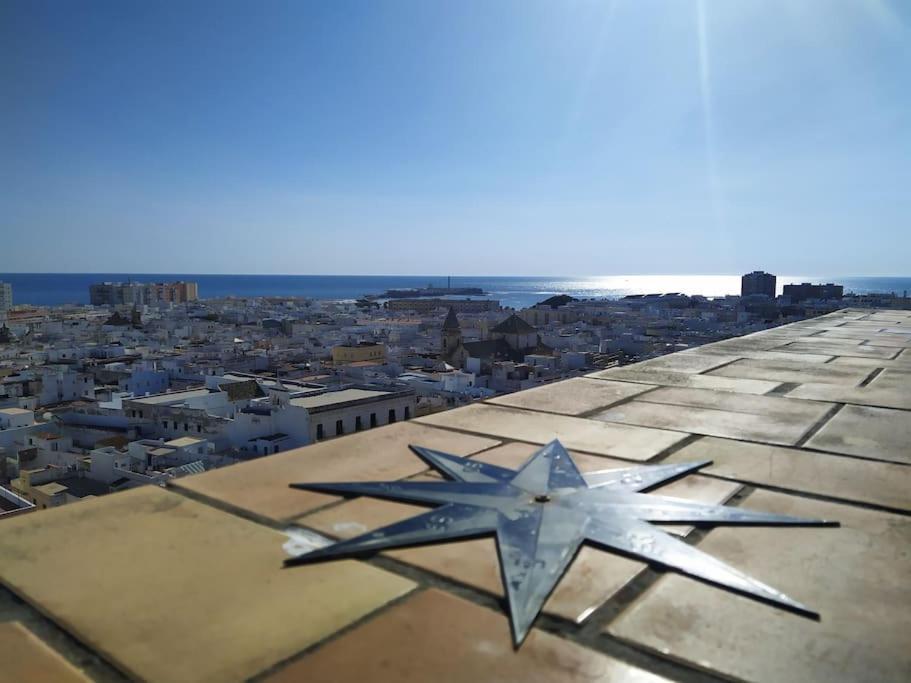 Ferienwohnung Espectacular Piso En La Misma Plaza Del Mentidero. Cádiz Exterior foto